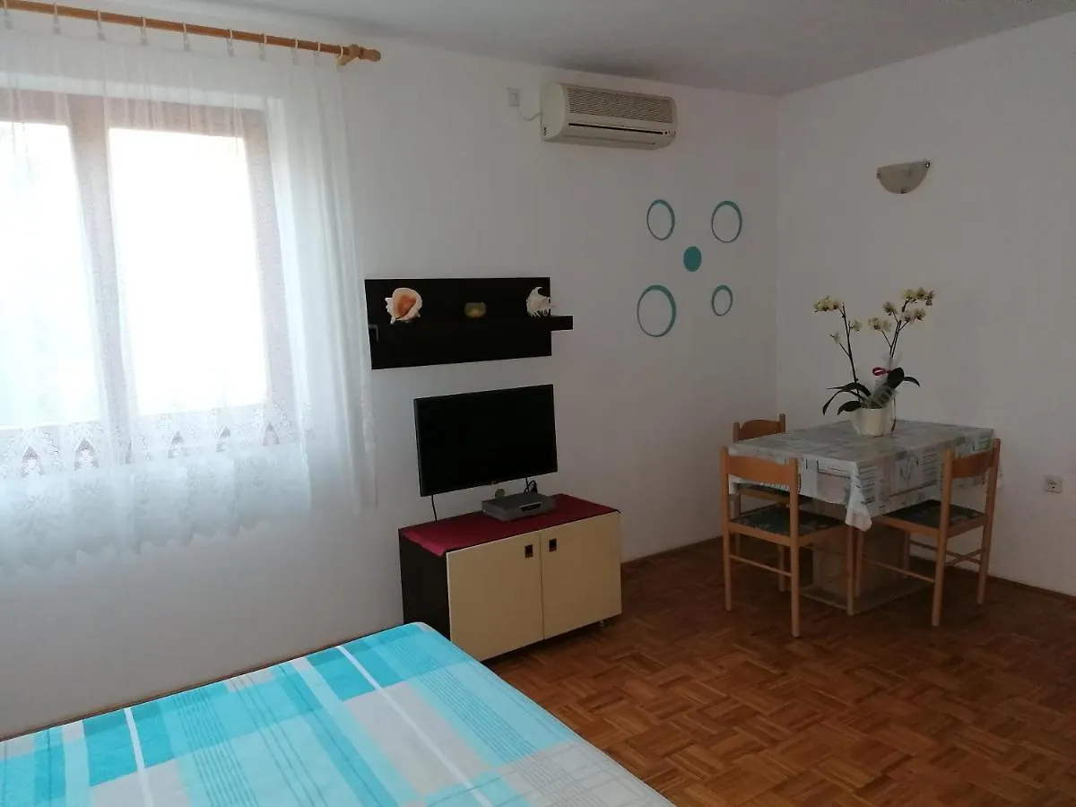 Apartments Maria Pula