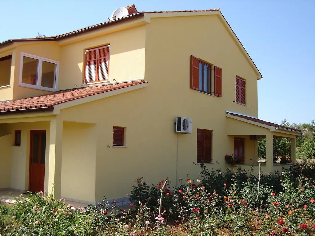 Apartments Maria Pula