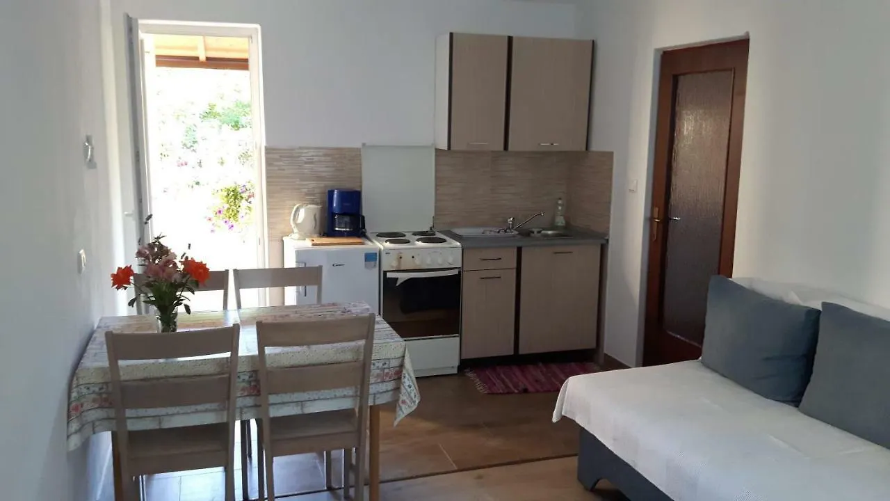 Apartments Maria Pula